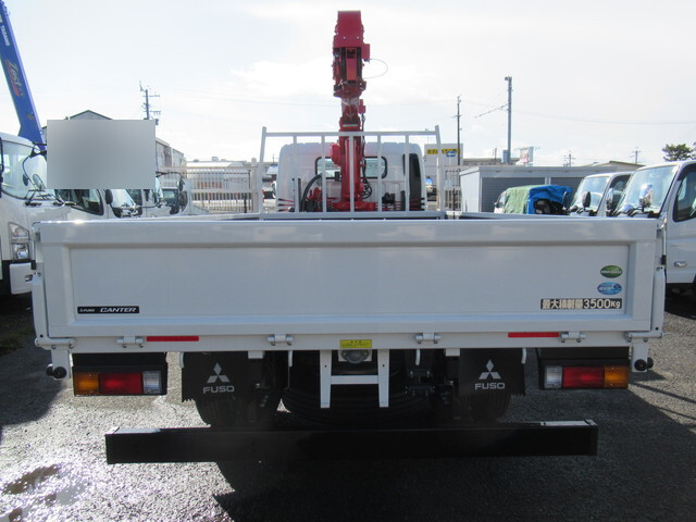 三菱ふそうキャンタークレーン4段小型（2t・3t）[写真05]
