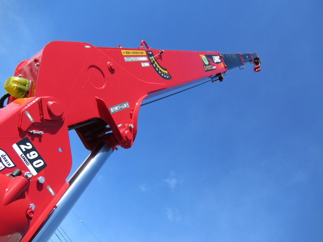 三菱ふそうキャンタークレーン4段小型（2t・3t）[写真08]