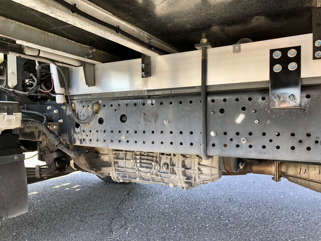 いすゞフォワード冷凍車（冷蔵車）中型（4t）[写真22]