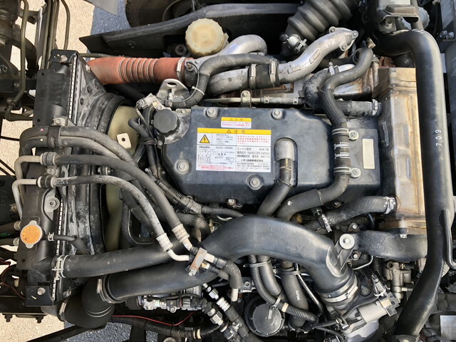 いすゞフォワード冷凍車（冷蔵車）中型（4t）[写真28]