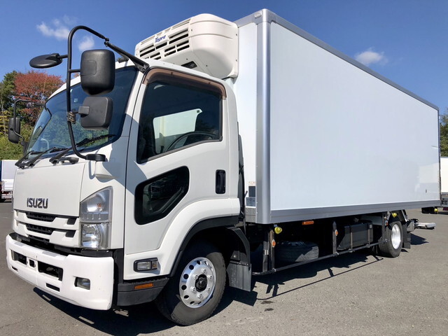 いすゞフォワード冷凍車（冷蔵車）中型（4t）[写真03]