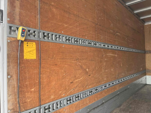 日野デュトロアルミバン小型（2t・3t）[写真11]