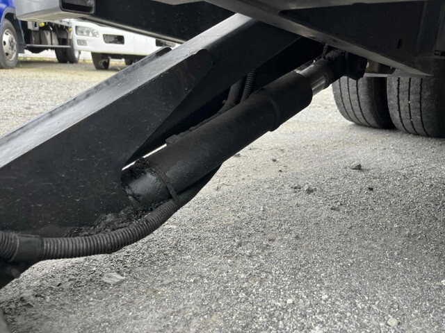 日野デュトロアルミバン小型（2t・3t）[写真20]