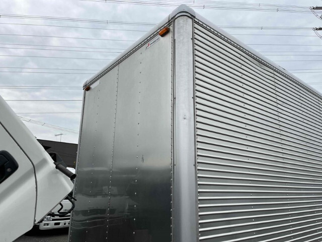 日野デュトロアルミバン小型（2t・3t）[写真25]