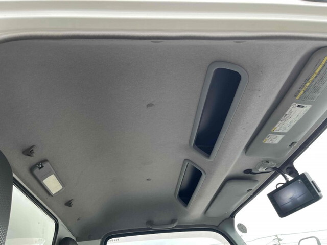 日野デュトロアルミバン小型（2t・3t）[写真36]