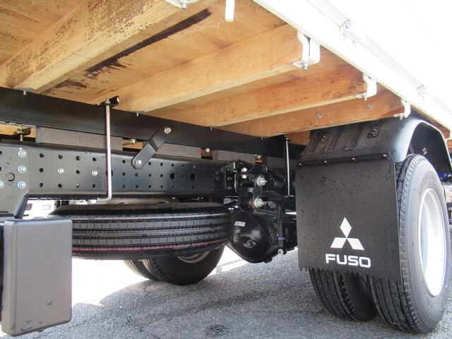 三菱ふそうキャンタークレーン5段小型（2t・3t）[写真17]