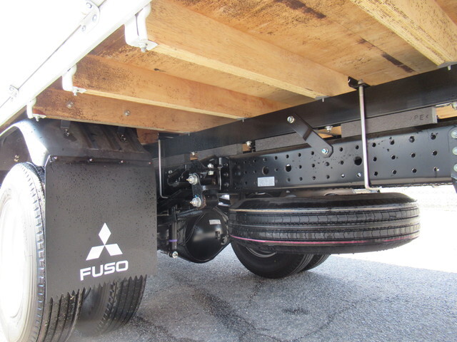 三菱ふそうキャンタークレーン5段小型（2t・3t）[写真18]