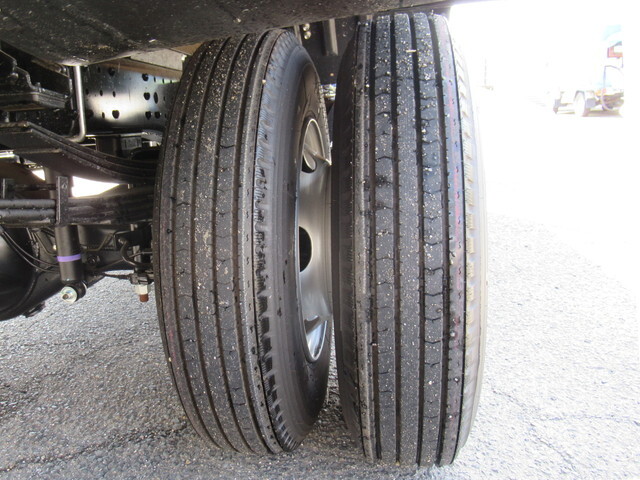 三菱ふそうキャンタークレーン5段小型（2t・3t）[写真31]