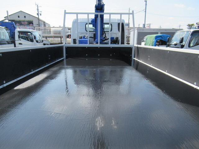 三菱ふそうキャンタークレーン5段小型（2t・3t）[写真06]