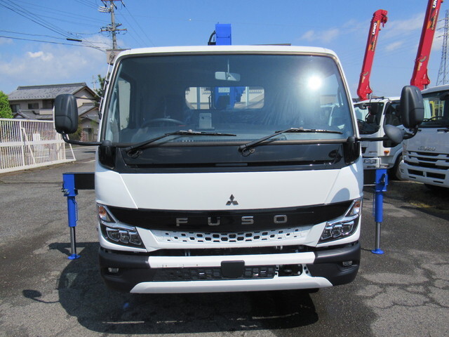 三菱ふそうキャンタークレーン5段小型（2t・3t）[写真08]