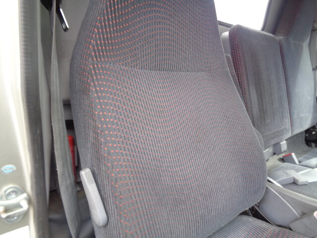 三菱ふそうキャンターコンテナ専用車小型（2t・3t）[写真19]