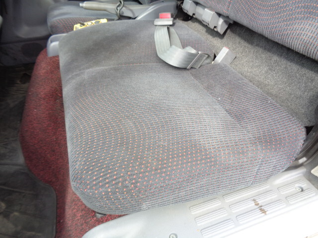 三菱ふそうキャンターコンテナ専用車小型（2t・3t）[写真22]