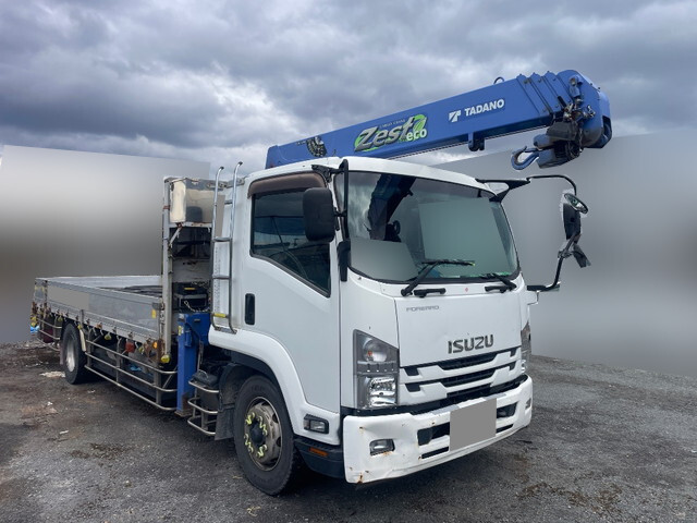 いすゞフォワードクレーン4段増トン（6t・8t）[写真03]