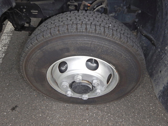 三菱ふそうファイターアルミウイング中型（4t）[写真14]