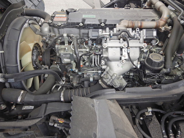 三菱ふそうファイターアルミウイング中型（4t）[写真16]