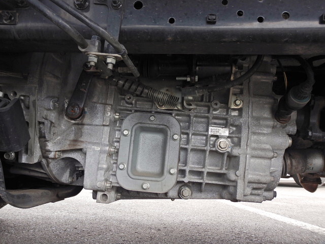 三菱ふそうファイターアルミウイング中型（4t）[写真08]