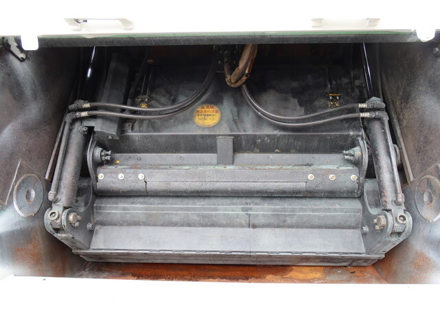 いすゞエルフパッカー車（塵芥車）小型（2t・3t）[写真12]