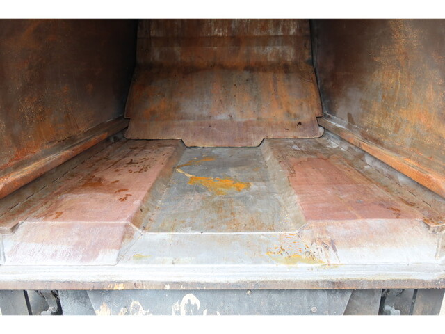 いすゞエルフパッカー車（塵芥車）小型（2t・3t）[写真14]