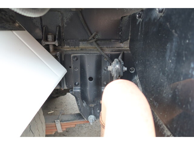 いすゞエルフパッカー車（塵芥車）小型（2t・3t）[写真21]