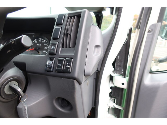 いすゞエルフパッカー車（塵芥車）小型（2t・3t）[写真30]