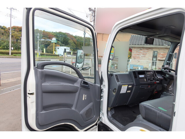 いすゞエルフパッカー車（塵芥車）小型（2t・3t）[写真38]