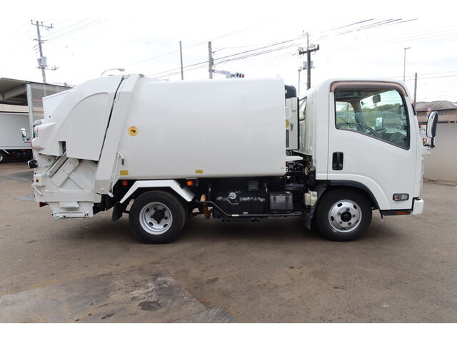 いすゞエルフパッカー車（塵芥車）小型（2t・3t）[写真06]