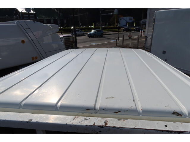 三菱ふそうキャンターダブルキャブ（Wキャブ）小型（2t・3t）[写真10]