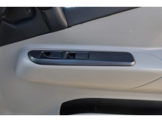 三菱ふそうキャンターダブルキャブ（Wキャブ）小型（2t・3t）[写真28]