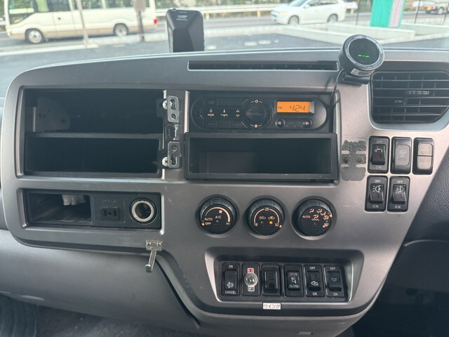 UDトラックスコンドルアルミウイング小型（2t・3t）[写真19]