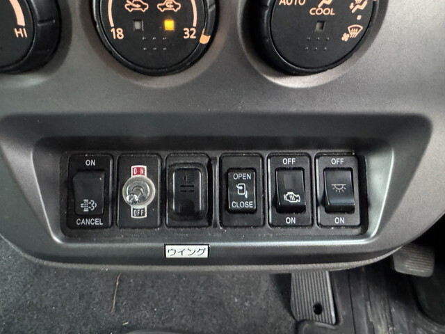 UDトラックスコンドルアルミウイング小型（2t・3t）[写真20]