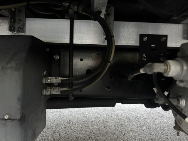 UDトラックスコンドルアルミウイング小型（2t・3t）[写真28]