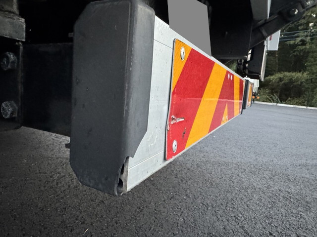 UDトラックスコンドルアルミウイング小型（2t・3t）[写真39]