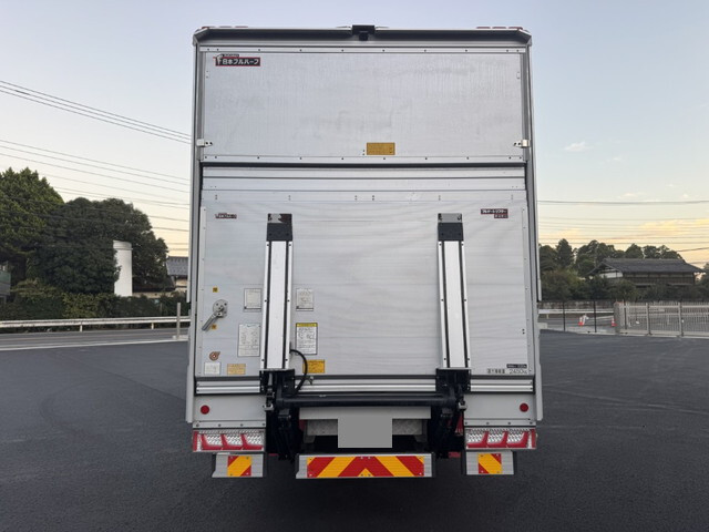 UDトラックスコンドルアルミウイング小型（2t・3t）[写真06]