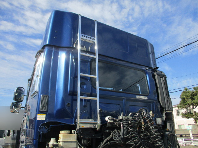 日野プロフィアトレーラーヘッド（トラクターヘッド）大型（10t）[写真12]