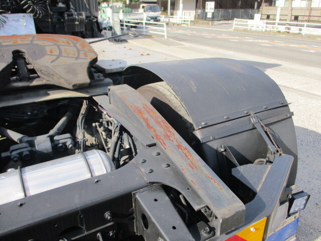 日野プロフィアトレーラーヘッド（トラクターヘッド）大型（10t）[写真14]