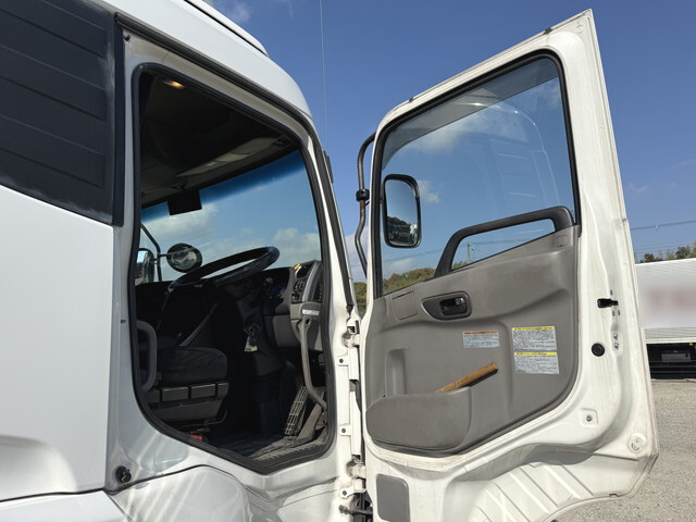 UDトラックスその他の車種アルミウイング大型（10t）[写真30]