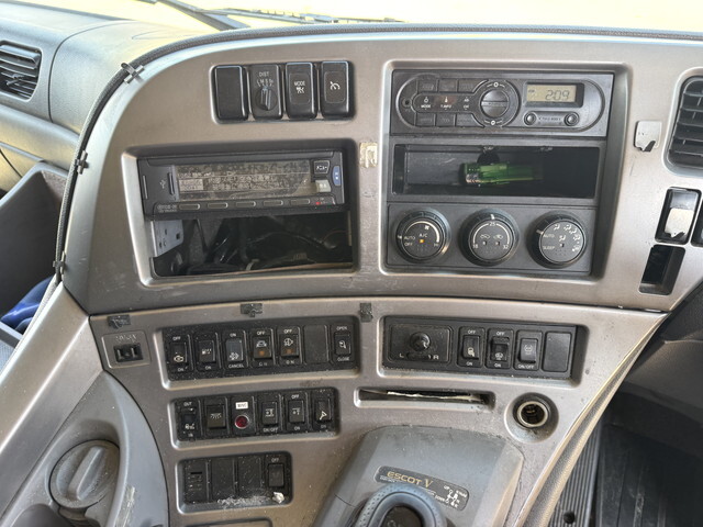 UDトラックスその他の車種アルミウイング大型（10t）[写真34]