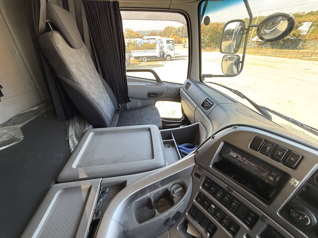 UDトラックスその他の車種アルミウイング大型（10t）[写真39]