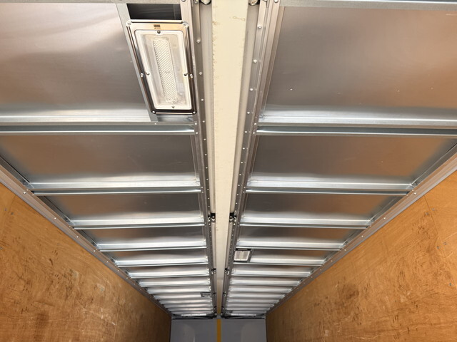 UDトラックスその他の車種アルミウイング大型（10t）[写真08]