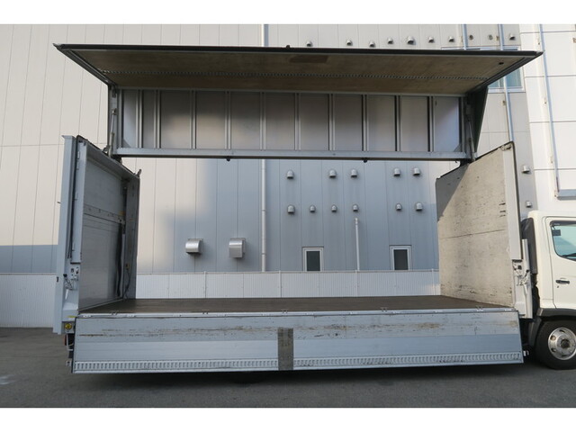 日野レンジャーアルミウイング中型（4t）[写真12]