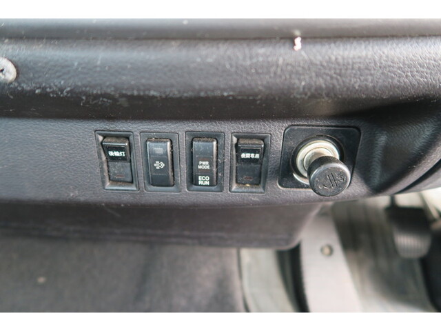 日野レンジャーアルミウイング中型（4t）[写真33]