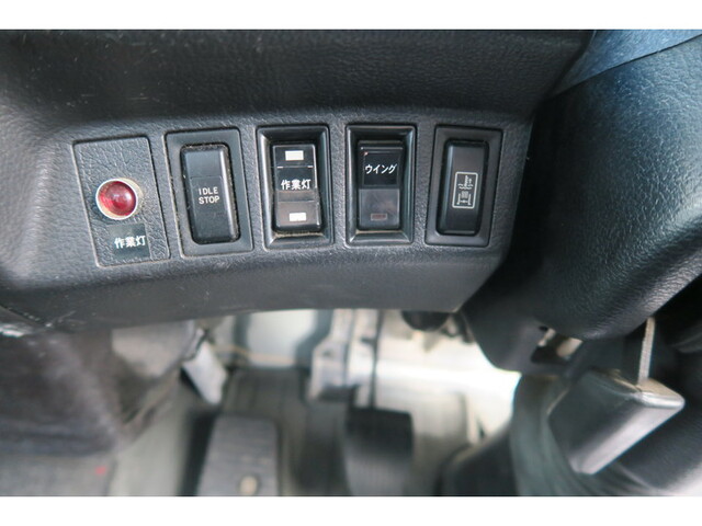 日野レンジャーアルミウイング中型（4t）[写真35]