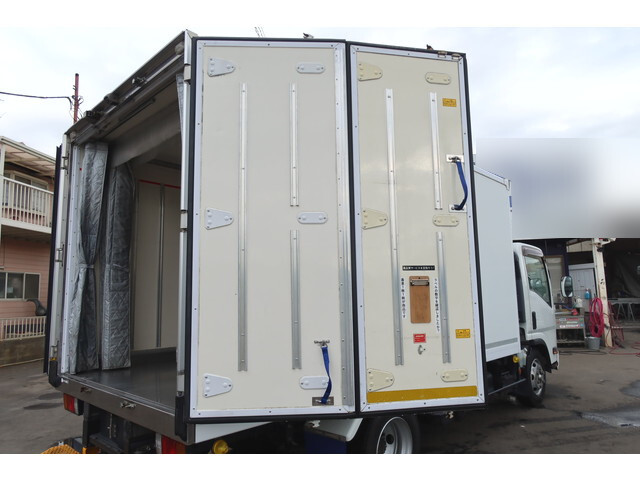 いすゞエルフ冷凍車（冷蔵車）小型（2t・3t）[写真12]