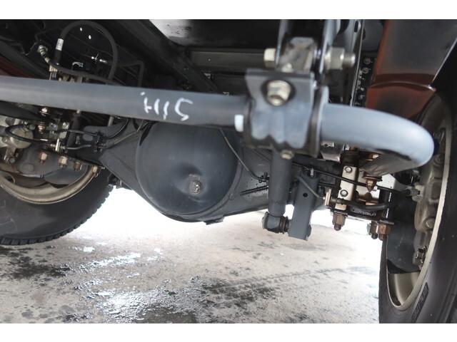 いすゞエルフ冷凍車（冷蔵車）小型（2t・3t）[写真14]