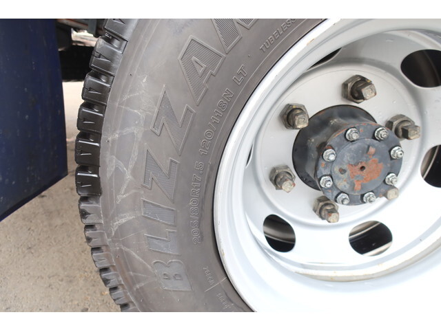 いすゞエルフ冷凍車（冷蔵車）小型（2t・3t）[写真15]