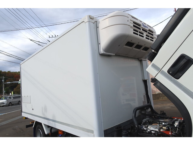 いすゞエルフ冷凍車（冷蔵車）小型（2t・3t）[写真23]