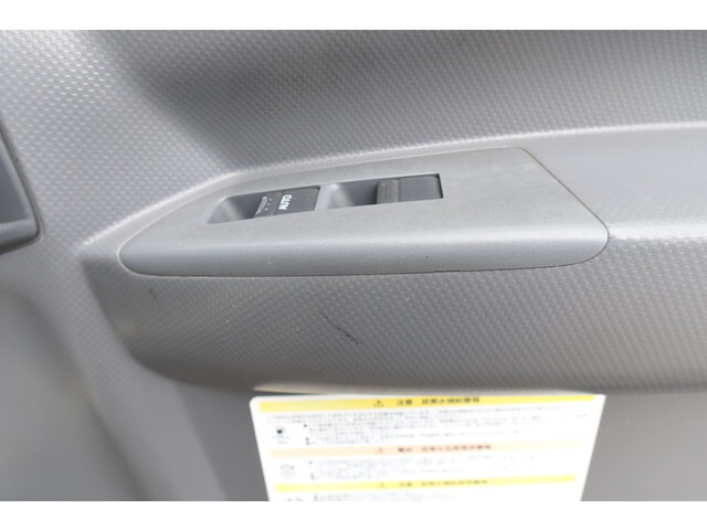 いすゞエルフ冷凍車（冷蔵車）小型（2t・3t）[写真28]