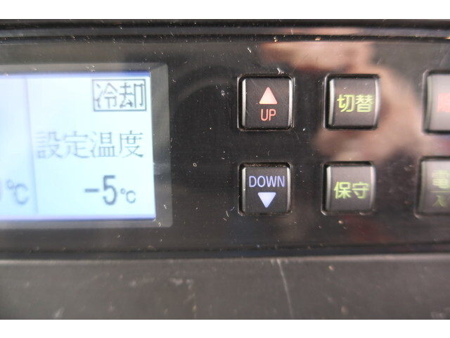 いすゞエルフ冷凍車（冷蔵車）小型（2t・3t）[写真35]