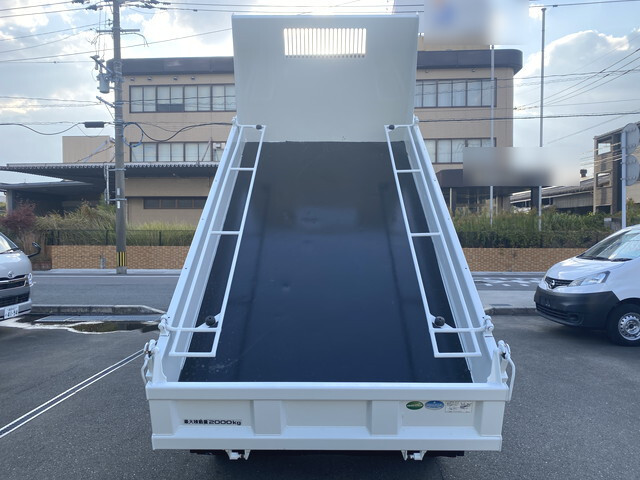 いすゞエルフダンプ小型（2t・3t）[写真06]