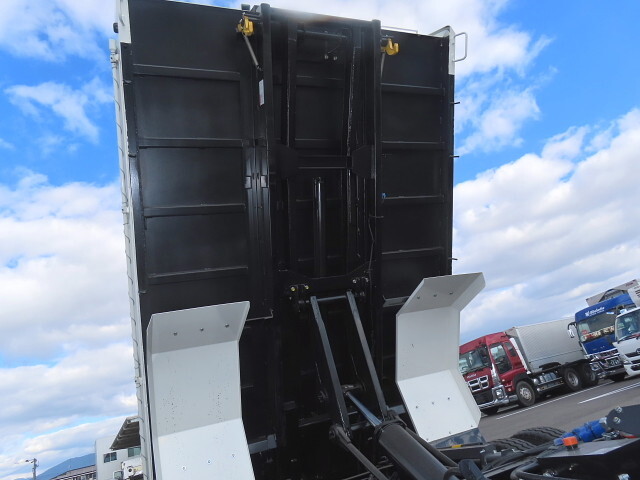 日野デュトロローダーダンプ小型（2t・3t）[写真08]